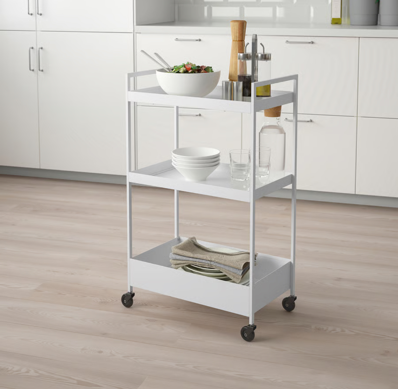 ترولی سفید NISSAFORS