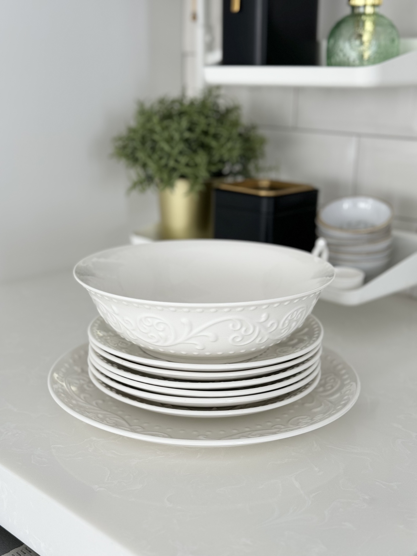  ست پذیرایی سرامیکی سفید کالا خلیج 