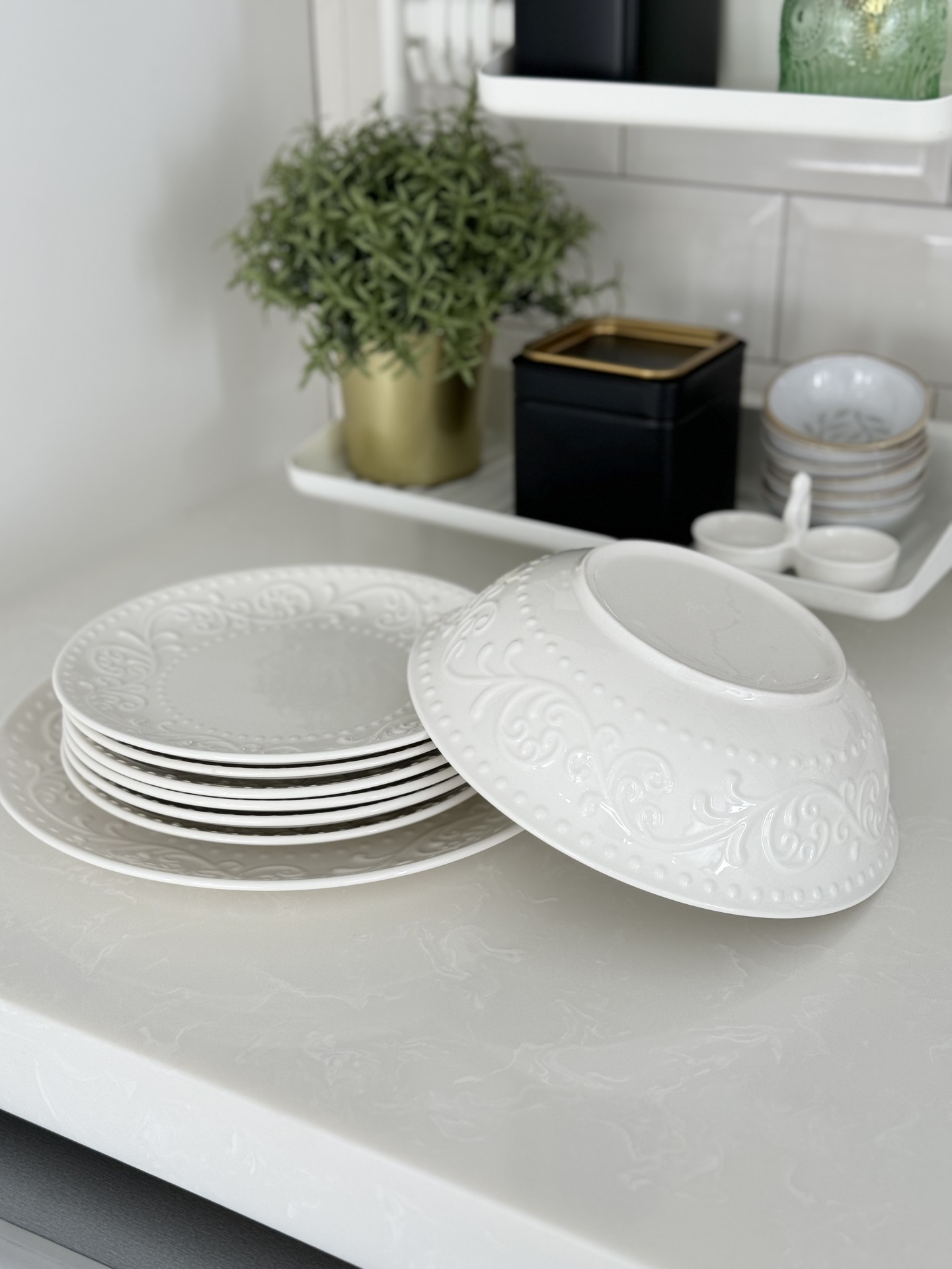  ست سرامیکی سفید کالا خلیج 